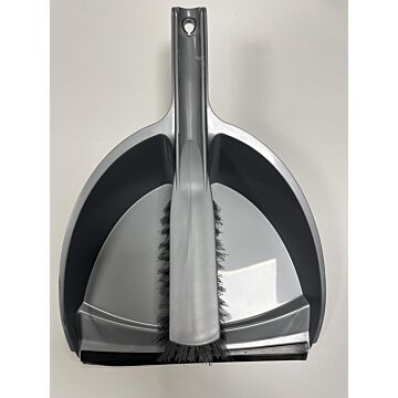 015738 Stoffer en blik