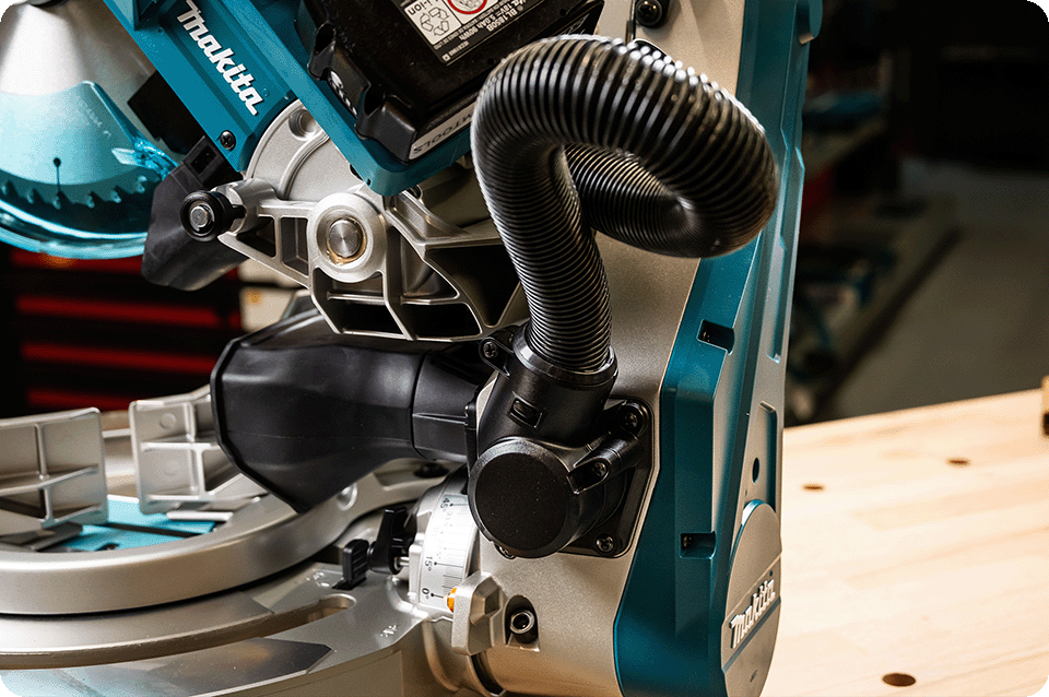 Handbescherming van een Makita kettingzaag