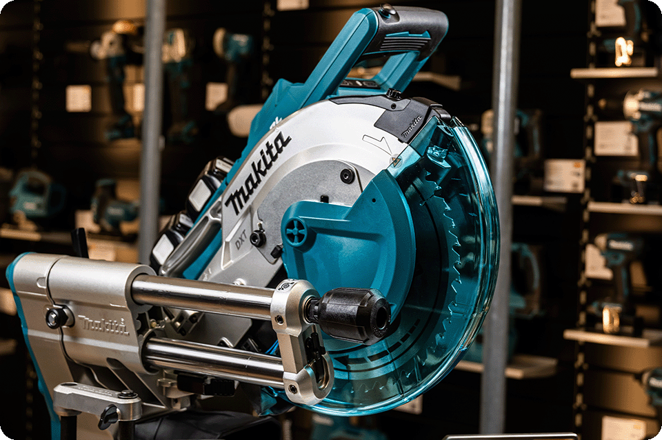 Makita kettingzaag in beweging